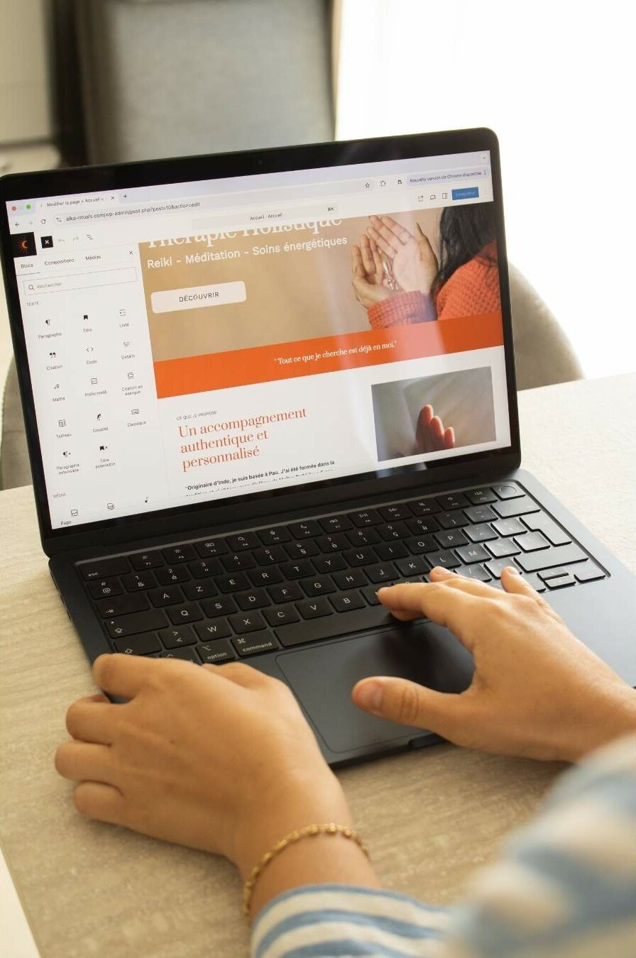 ordinateur et création de site internet